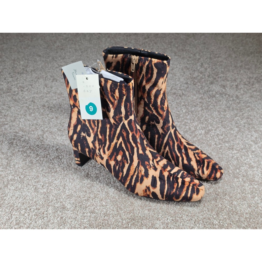 A New Day Womens Tigris Animal Print Kitten Heel Ankle Boots Brown 9 NWT Orange